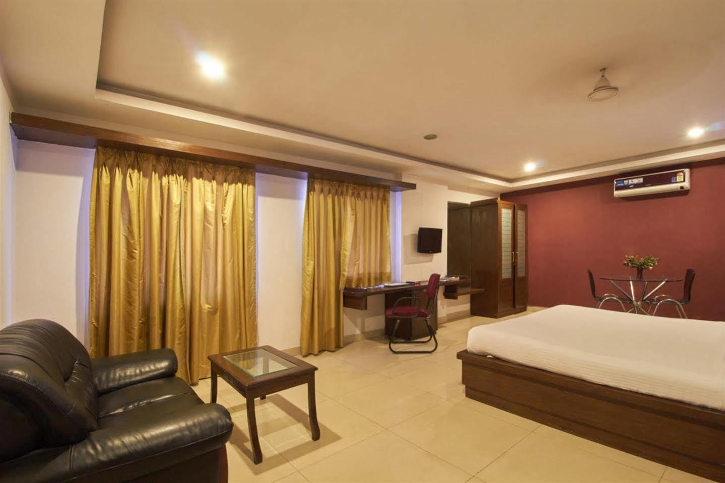 Fabhotel Royal Residency II - Nr Lakdikapul Metro Station Hyderabad Eksteriør billede