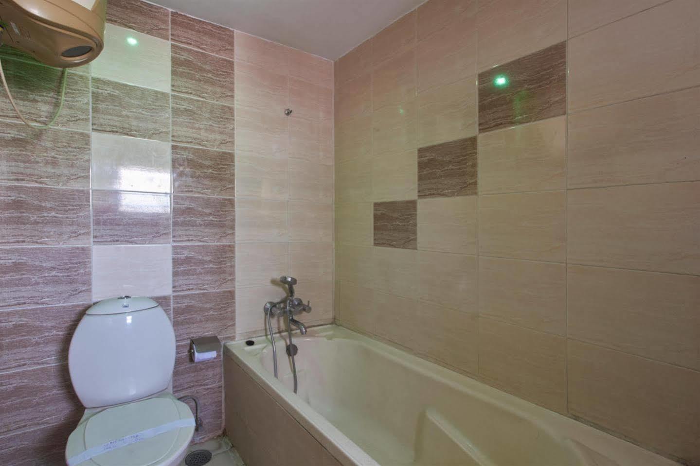 Fabhotel Royal Residency II - Nr Lakdikapul Metro Station Hyderabad Eksteriør billede